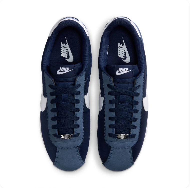 Nike Navy & White Retro Low-Top Lace-Up Sneakers